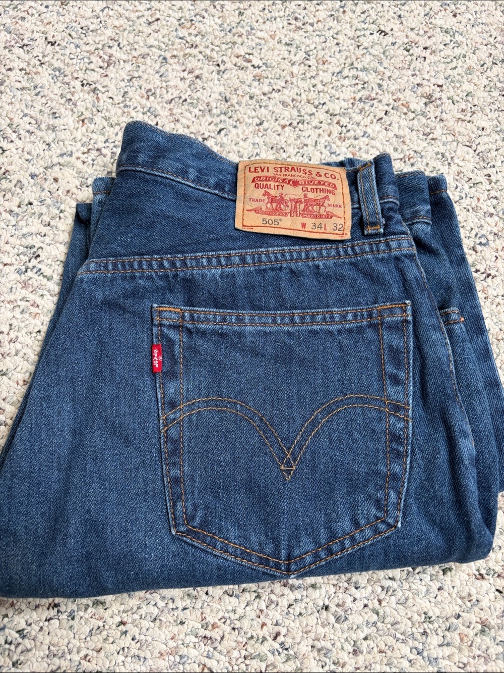 Levi's Men's Blue Straight-Leg Jeans with Leather Waist Patch 34x32